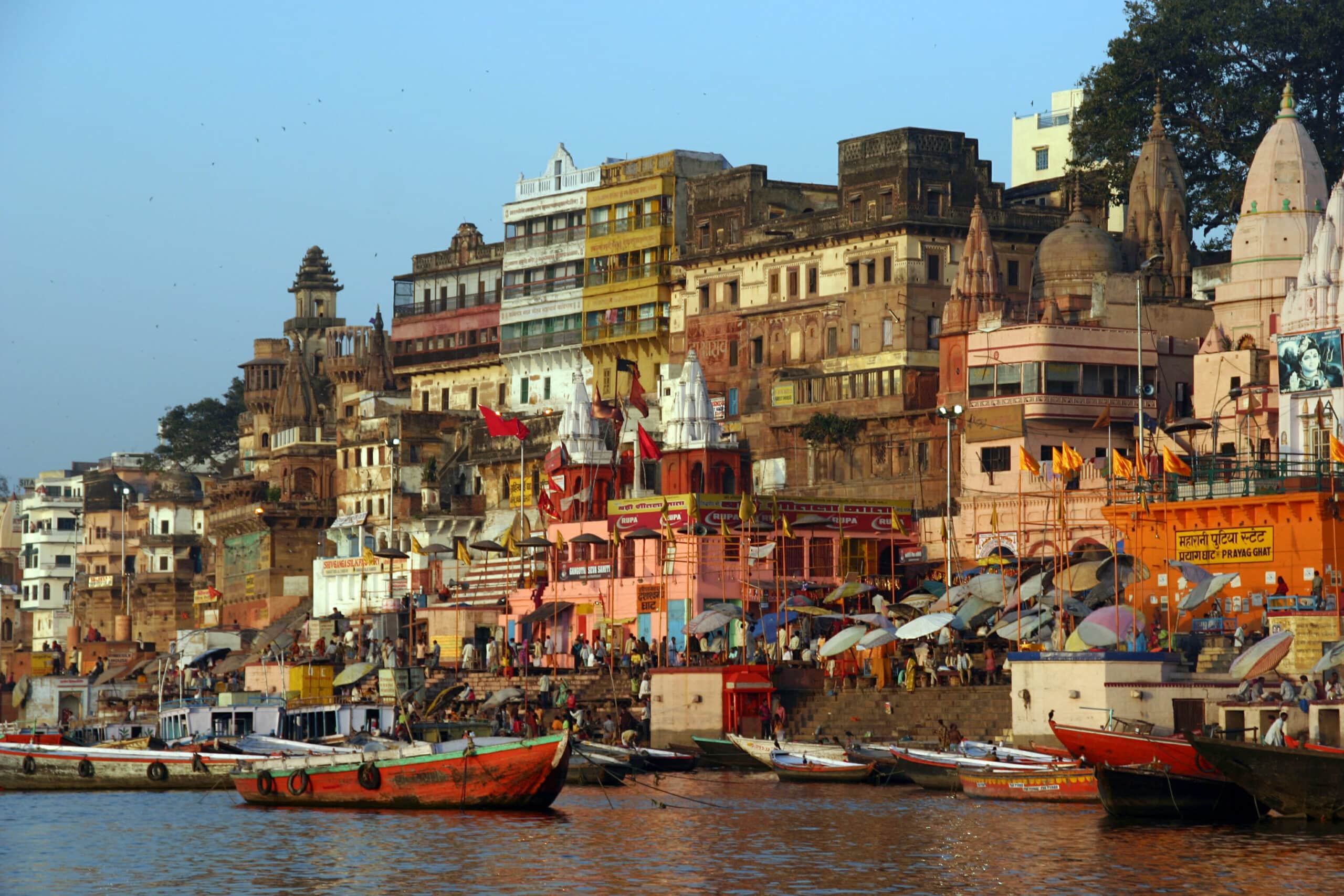 Depositphotos_1865243_original - Veranasi Ganges River